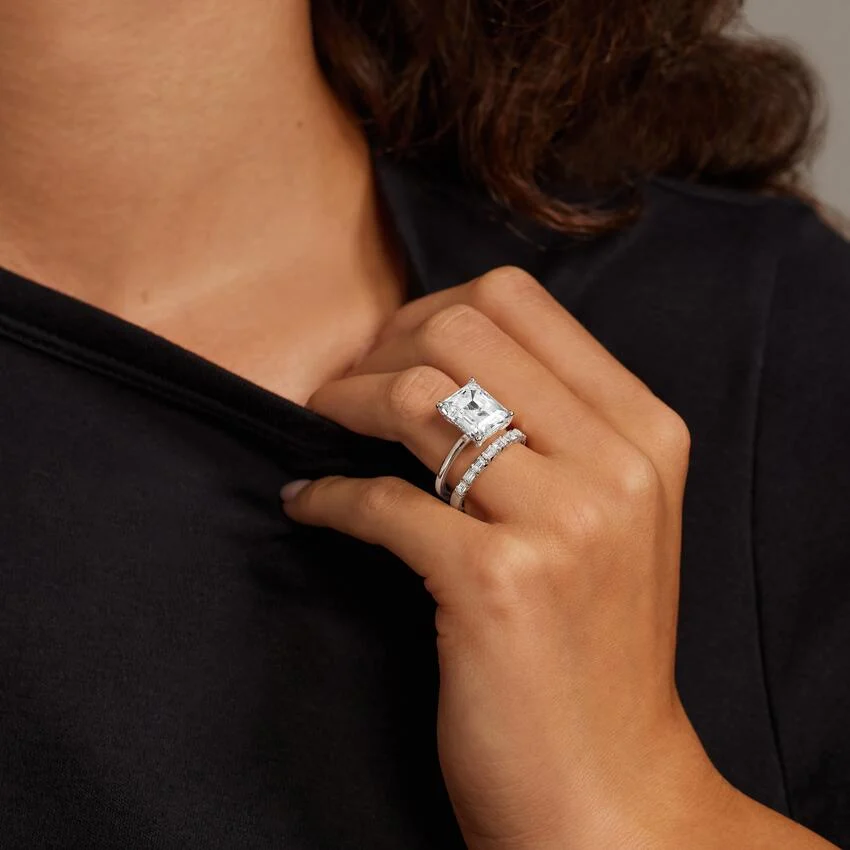 Avenley Radiant Cut Lab Diamond Ring (Emerald Shape) - Image 3