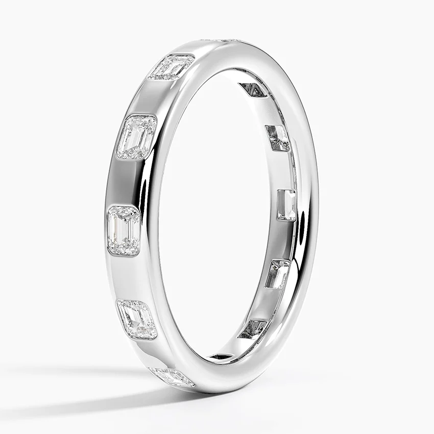 Mabel Flush Set Emerald Cut 3.2mm Lab Diamond Ring Gold - Image 2