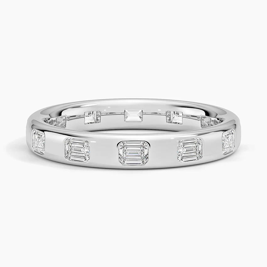 Mabel Flush Set Emerald Cut 3.2mm Lab Diamond Ring Gold