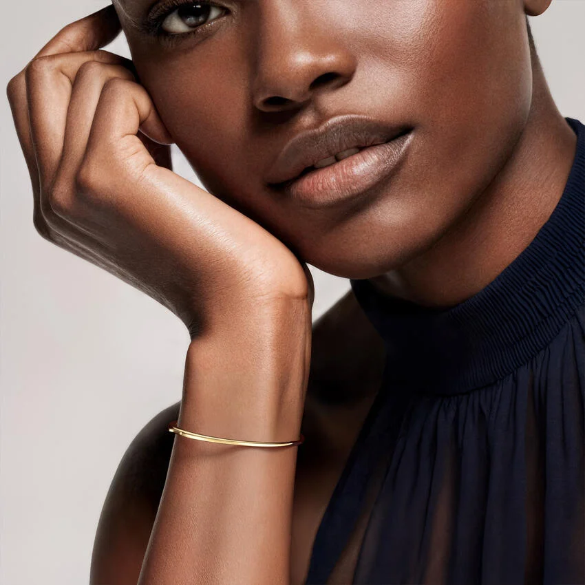 Whisper 6.5 in. Classic Bangle Bracelet in 14K Yellow Gold - Image 3