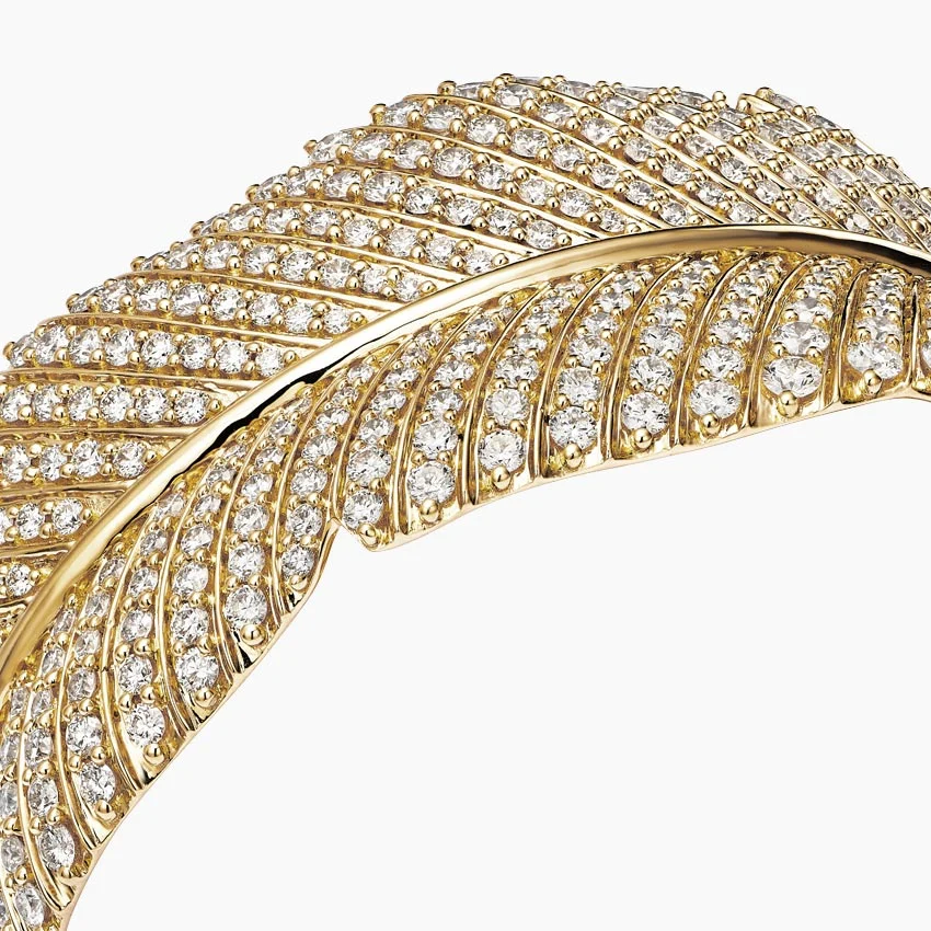 Jane Goodall Pavé Leaf Lab Diamond Cuff Bracelet (12 1/2 ct. tw.) in 18K Yellow Gold - Image 4